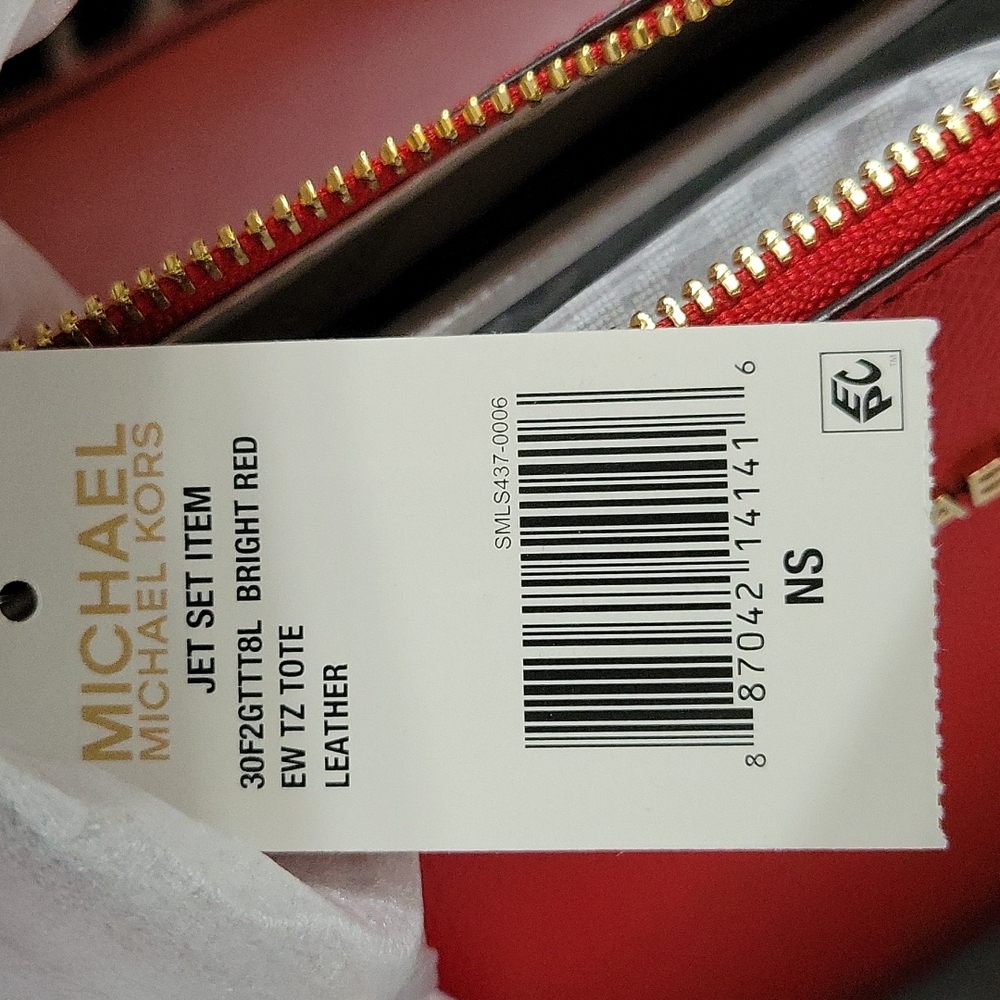 Michael Kors Jet Set Tote Red - Perfect for Christmas! - Picture 6 of 12